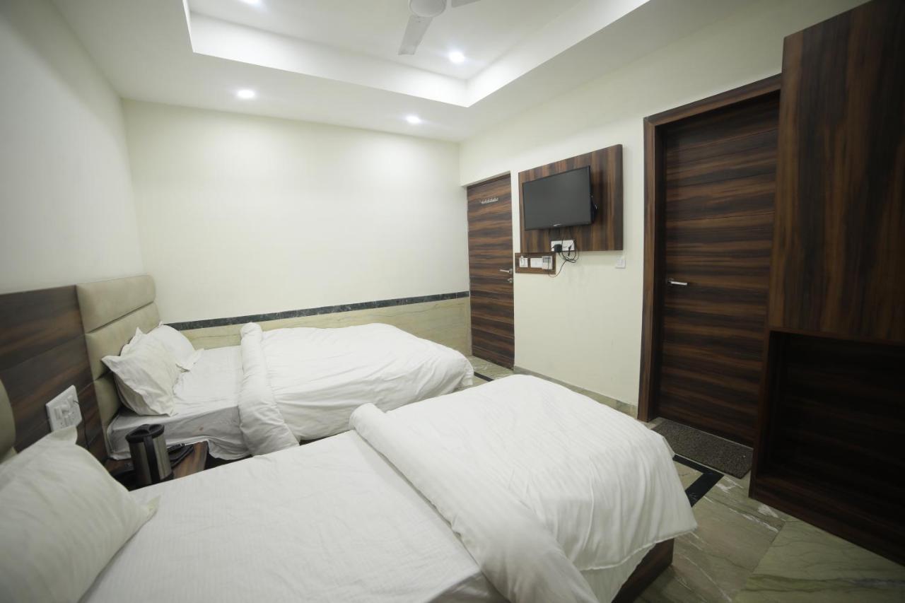 Hotel Shri Ram Residency Агра Экстерьер фото